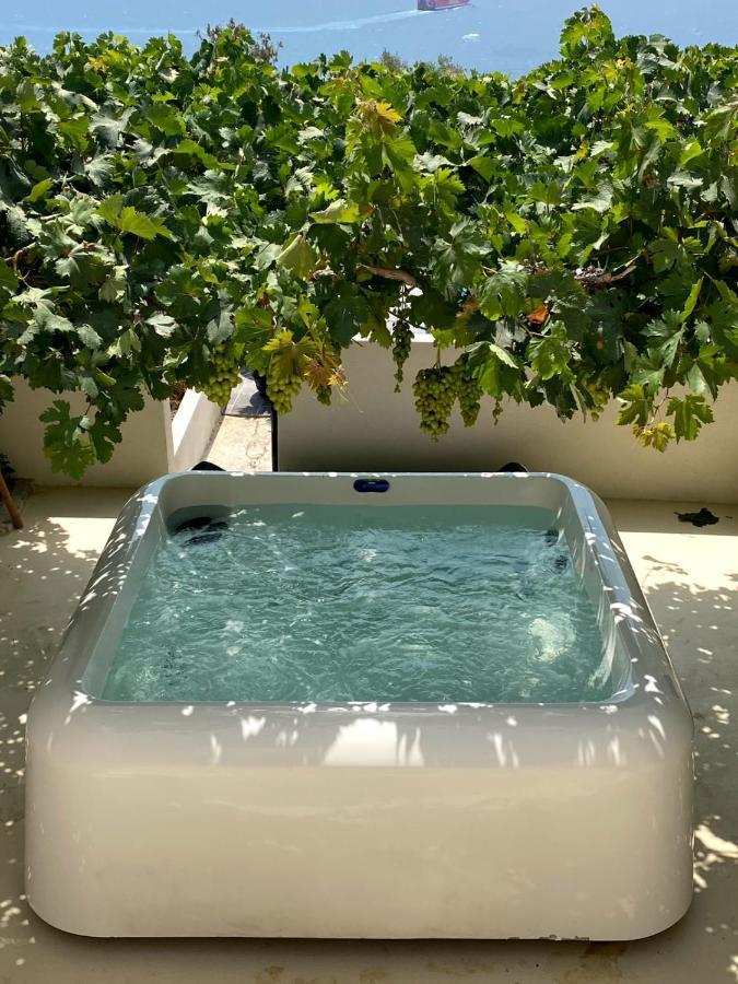Les Suites Love 3 Spa Vue Mer Piscine Marseille Luaran gambar