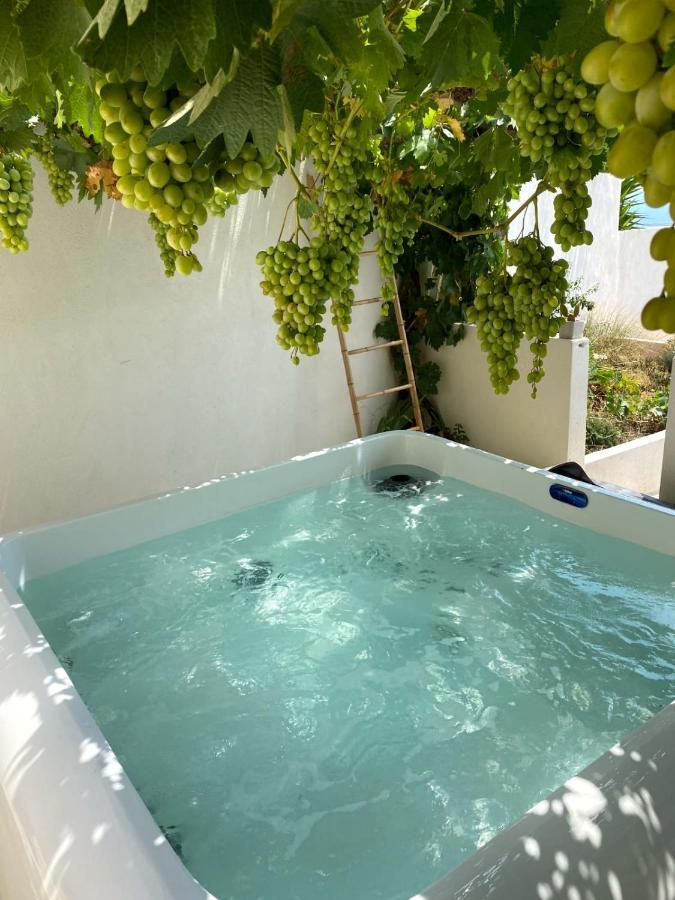Les Suites Love 3 Spa Vue Mer Piscine Marseille Luaran gambar