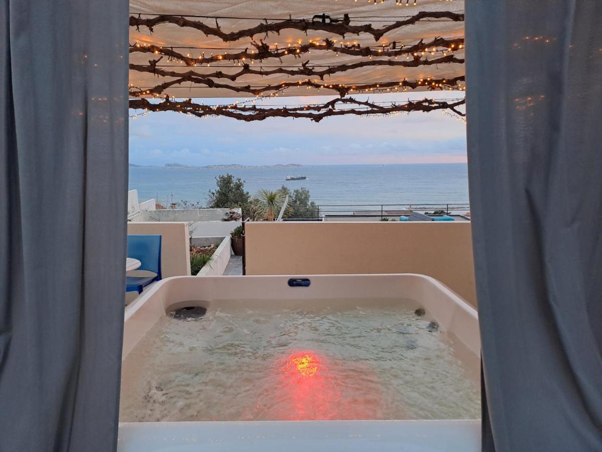 Les Suites Love 3 Spa Vue Mer Piscine Marseille Luaran gambar