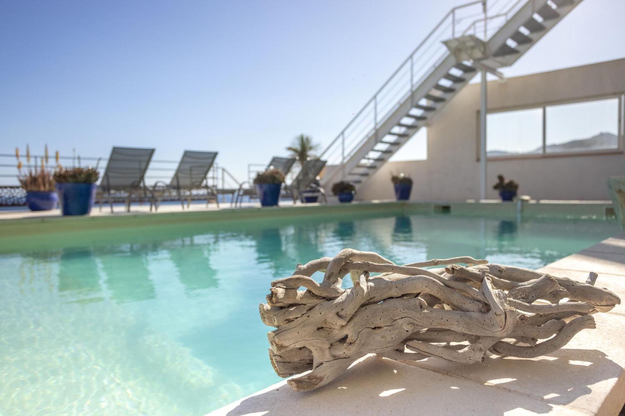 Les Suites Love 3 Spa Vue Mer Piscine Marseille Luaran gambar